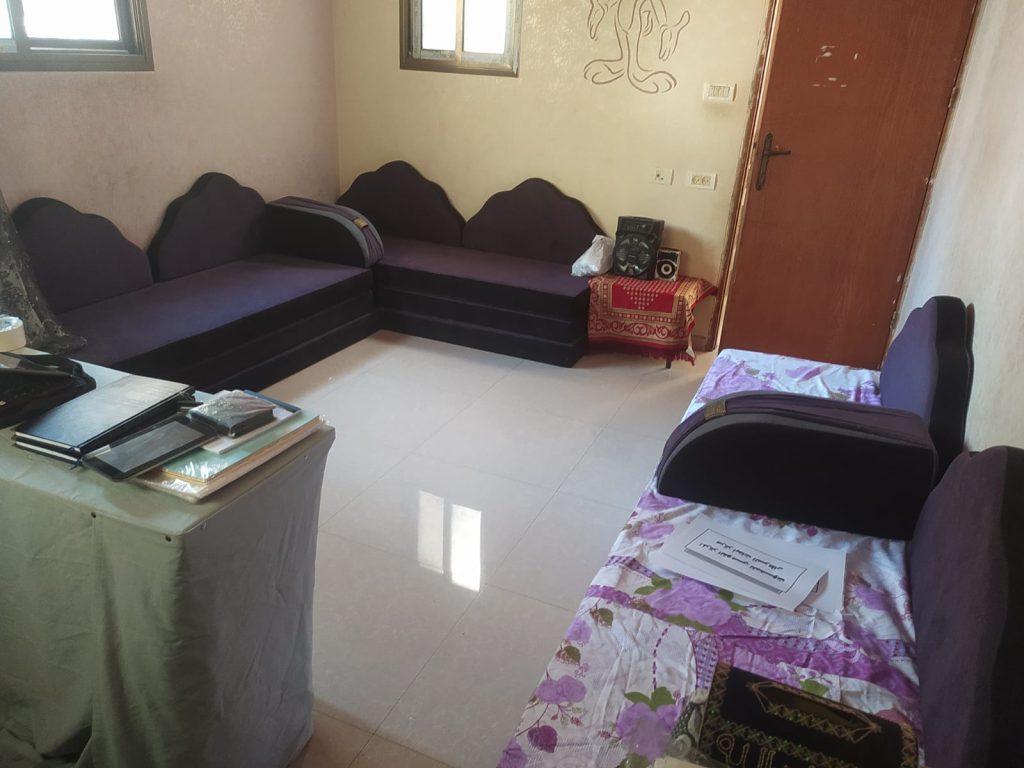جانب من تنفيذ مبادرة توفير إنترنت فايبر مجاني